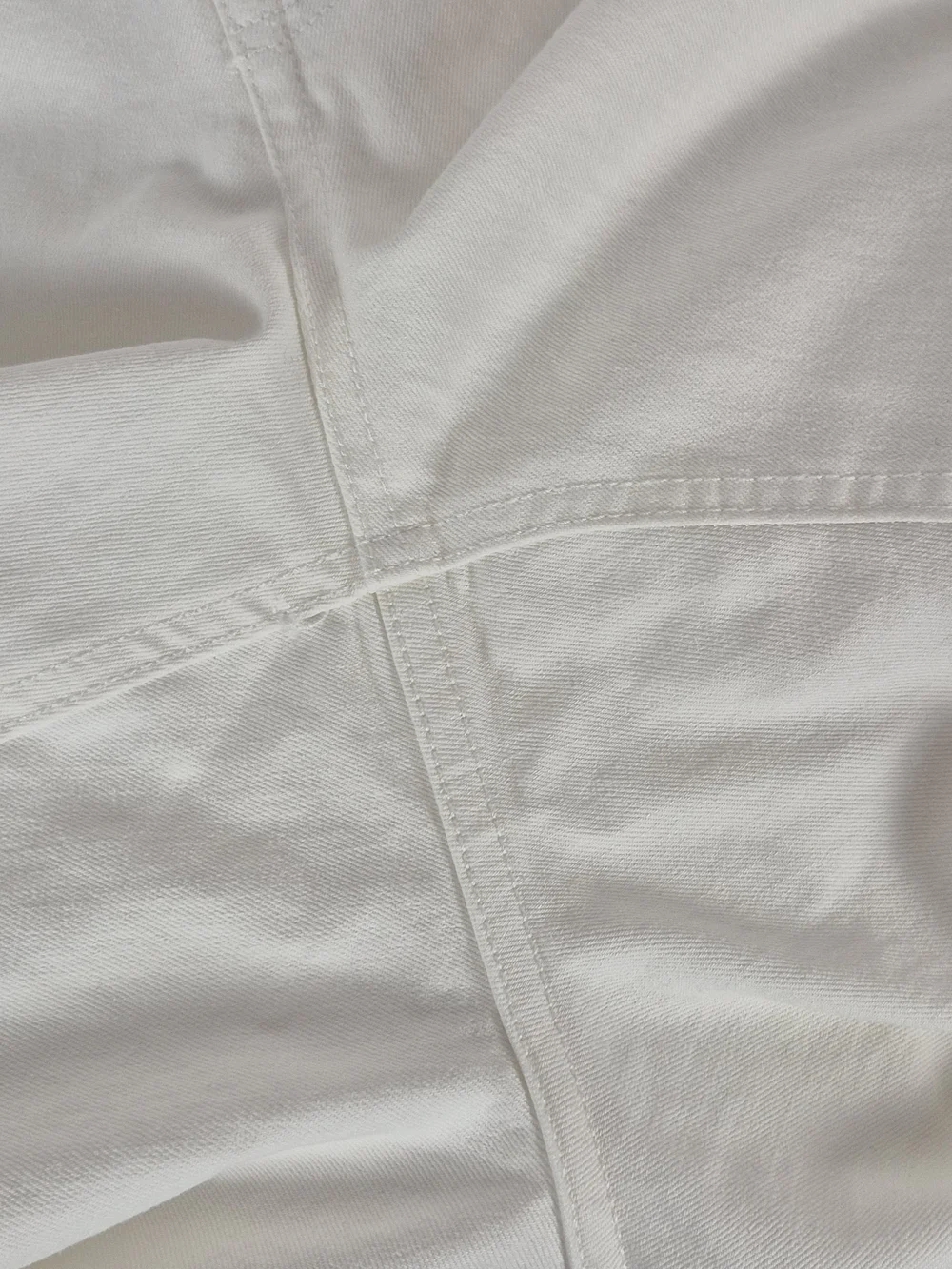Frye Ivory White Denim High-Rise Cuffed Crop Plus Size Jeans - Size 14/32